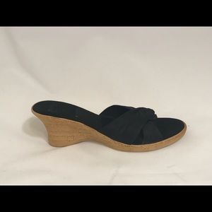 Italian Shoemaker Made in Italy black fabric wedge, NWOT